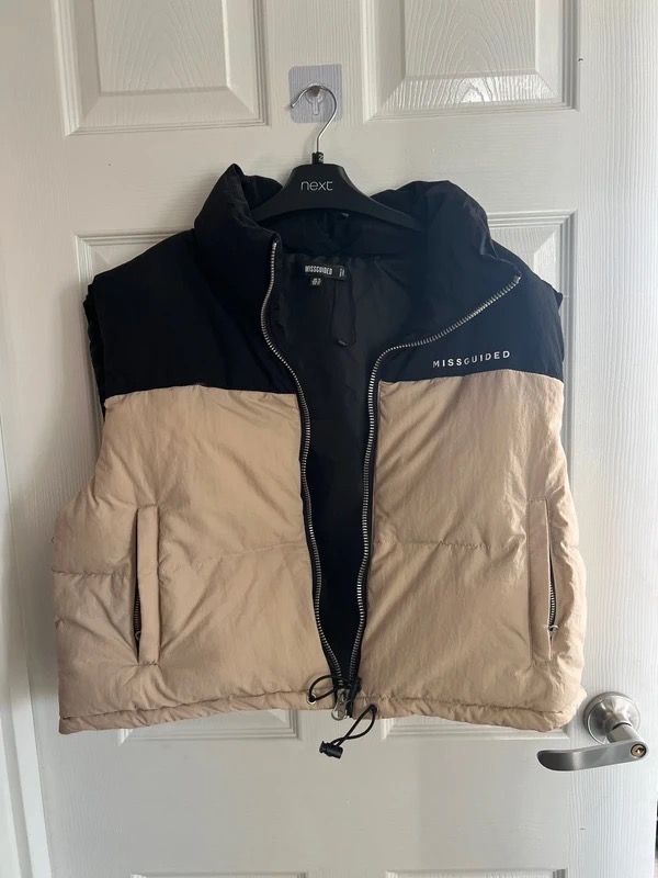 Missguided Sleeveless Puffer Jacket